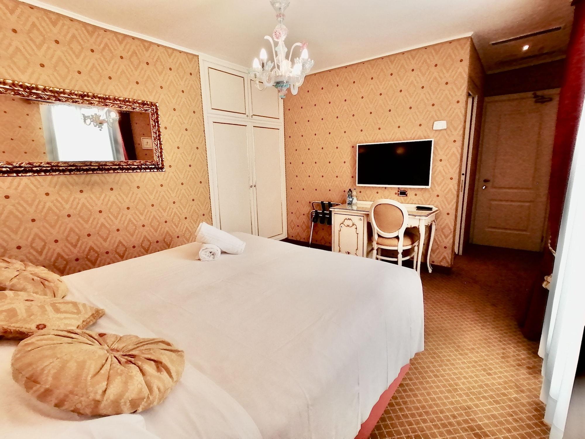 Hotel Gardena Венеция Екстериор снимка