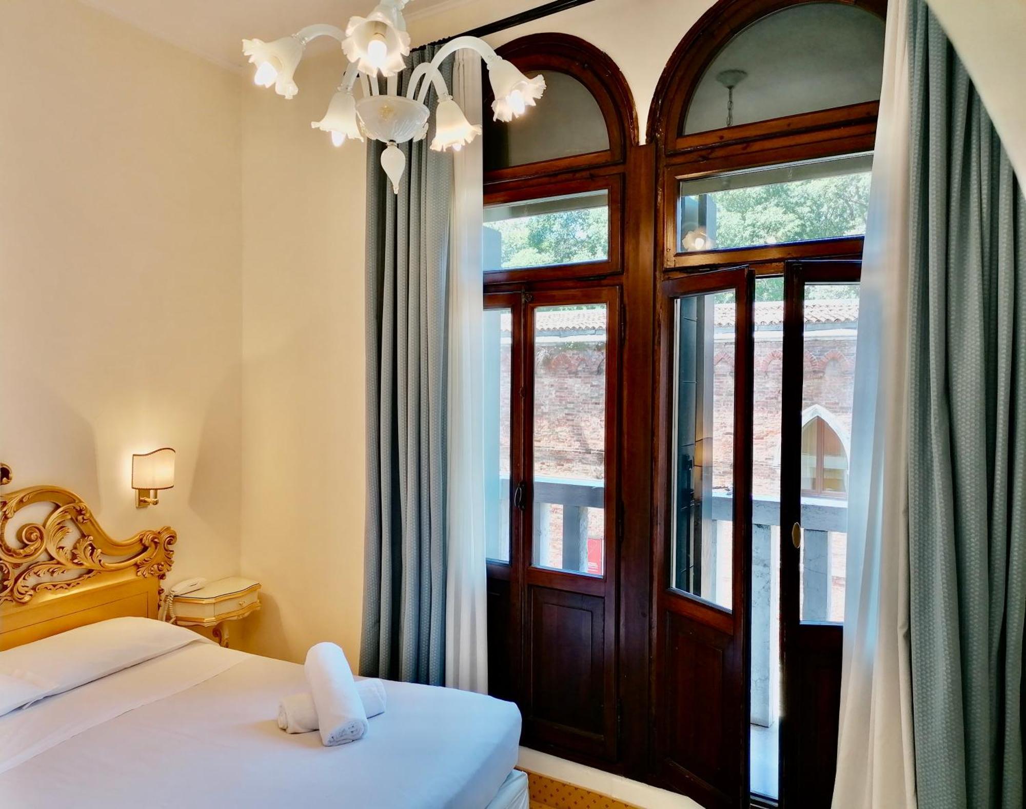 Hotel Gardena Венеция Стая снимка